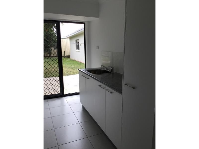 3 Lilliendal Avenue, Sarina QLD 4737