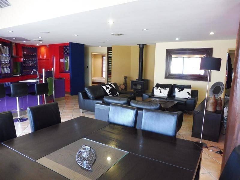 2 Inglewood Close, Andergrove QLD 4740