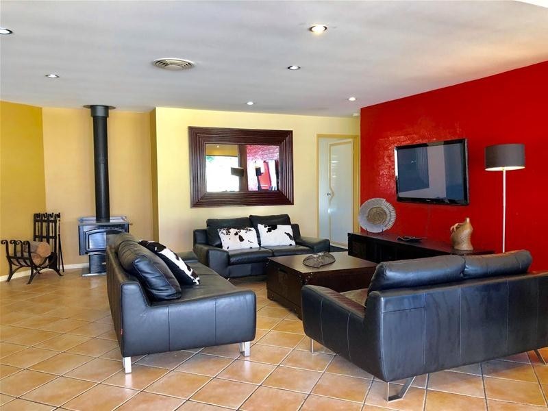 2 Inglewood Close, Andergrove QLD 4740