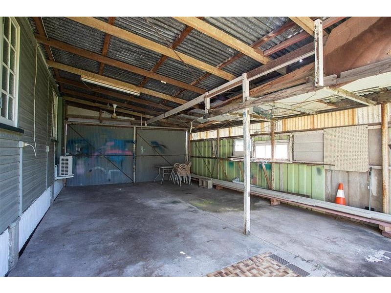 4 Pharlap Parade, Ooralea QLD 4740