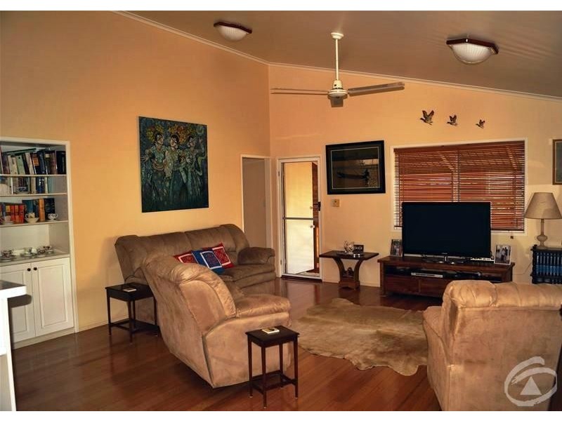 2 Antoney Lane, Sarina Beach QLD 4737