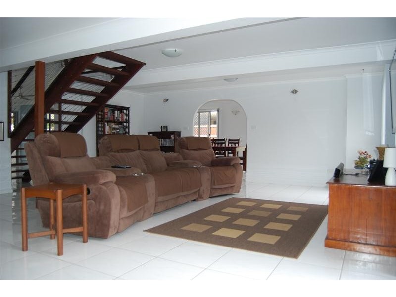 65 Cooper Avenue, Campwin Beach QLD 4737