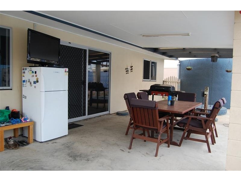 65 Cooper Avenue, Campwin Beach QLD 4737