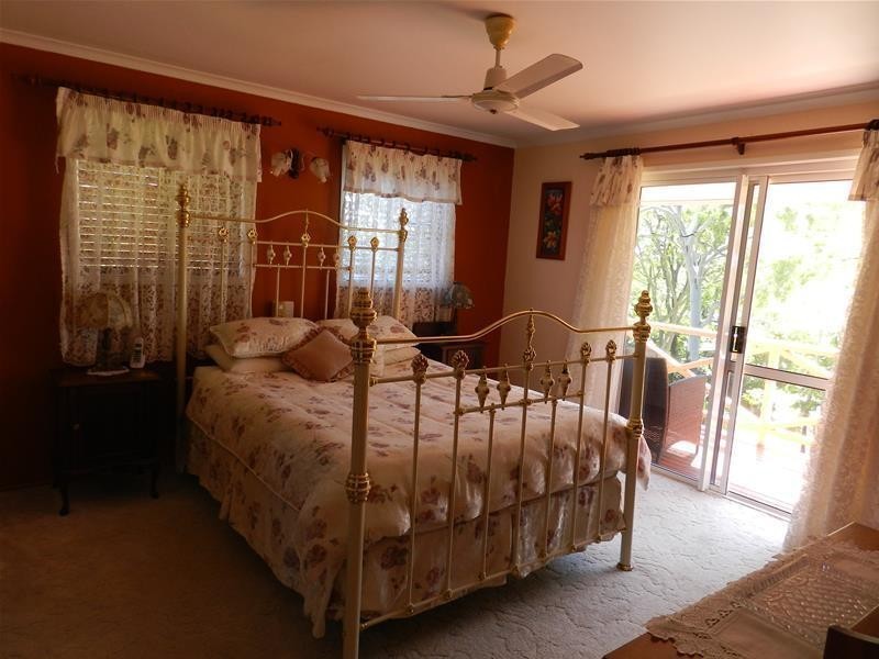 2 Antoney Lane, Sarina Beach QLD 4737