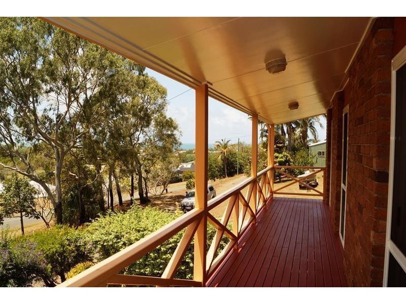 2 Antoney Lane, Sarina Beach QLD 4737