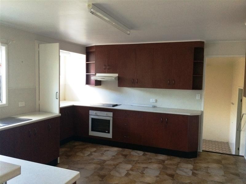 7 Atherton Street, Sarina QLD 4737