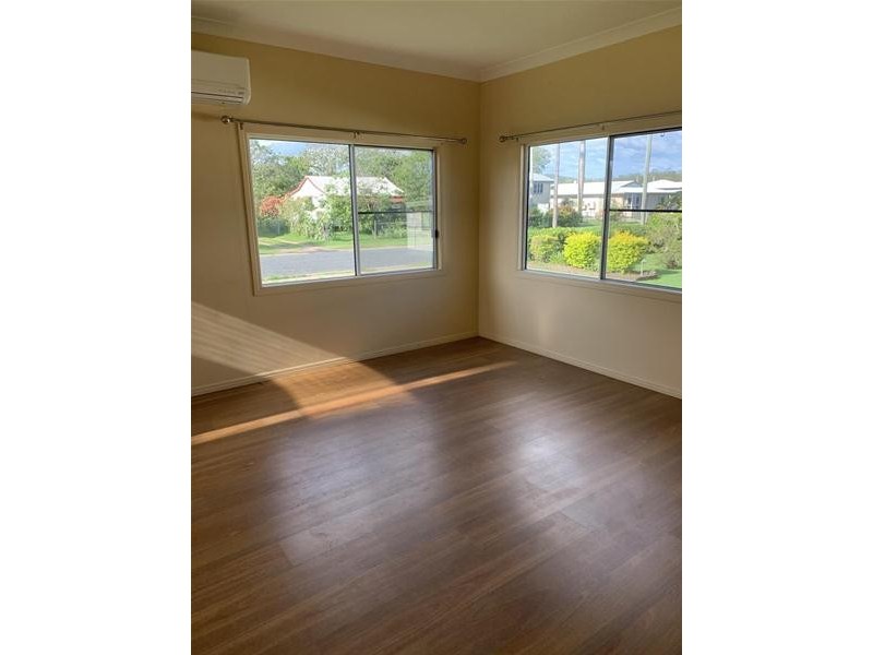 13 East Street, Sarina QLD 4737