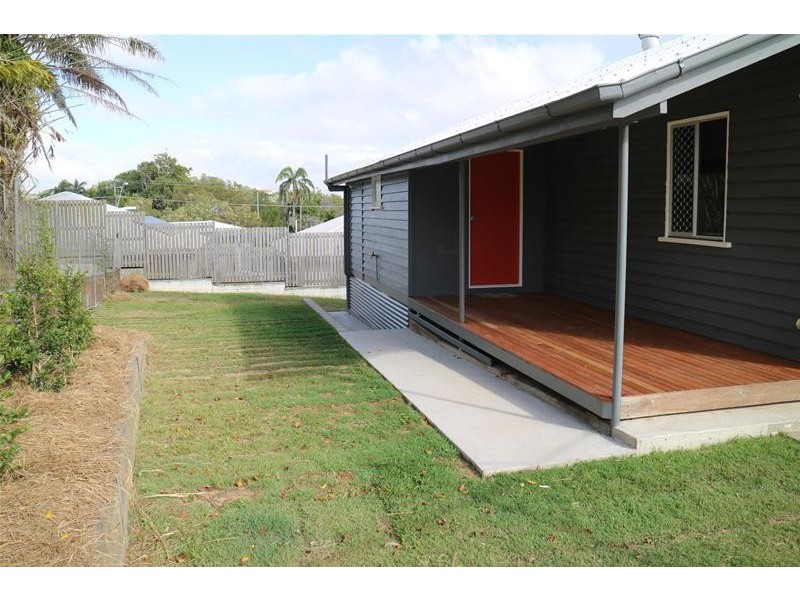 6 Sands Terrace, North Mackay QLD 4740