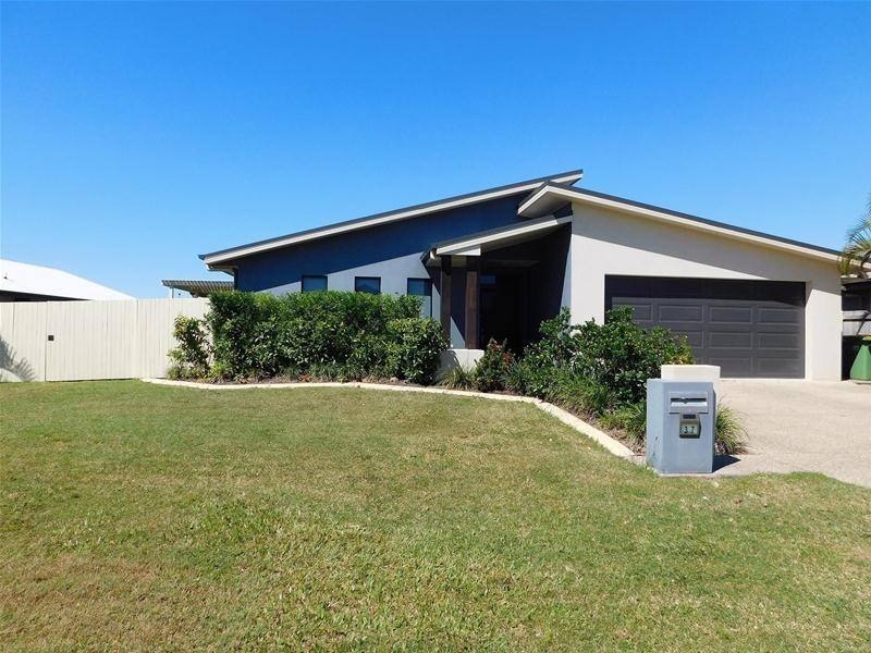 37 Millenium Drive, Sarina QLD 4737