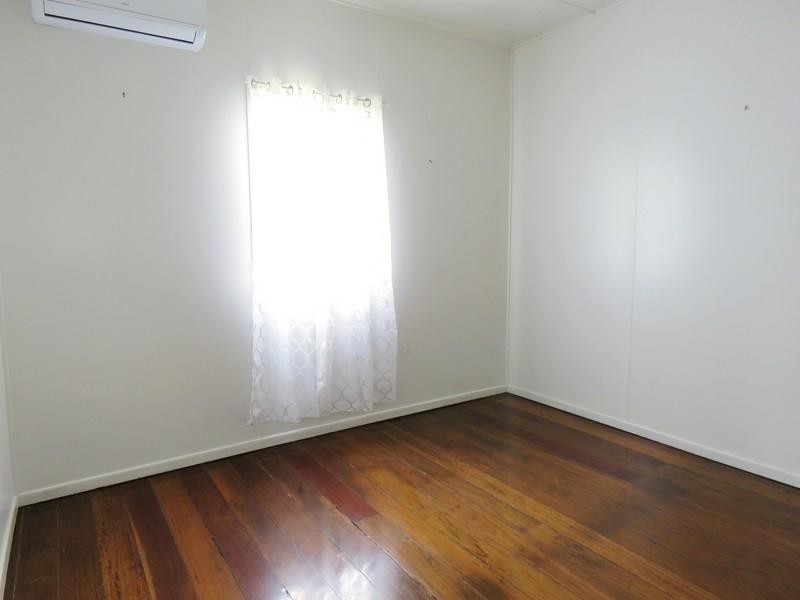 49 Beach Road, Sarina QLD 4737