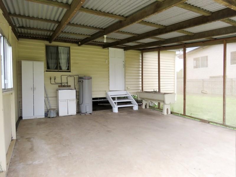 49 Beach Road, Sarina QLD 4737