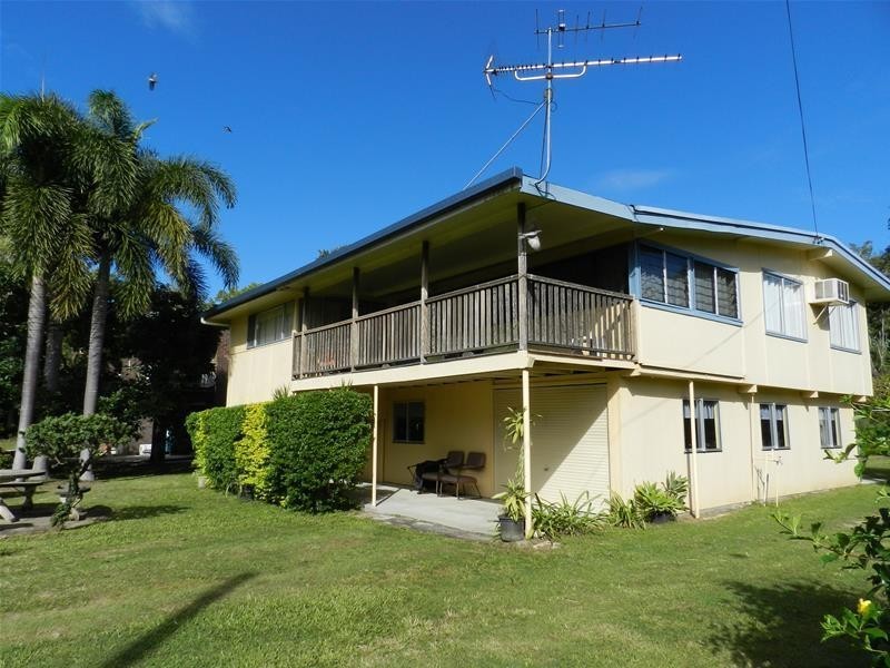 61 Melba Street, Armstrong Beach QLD 4737