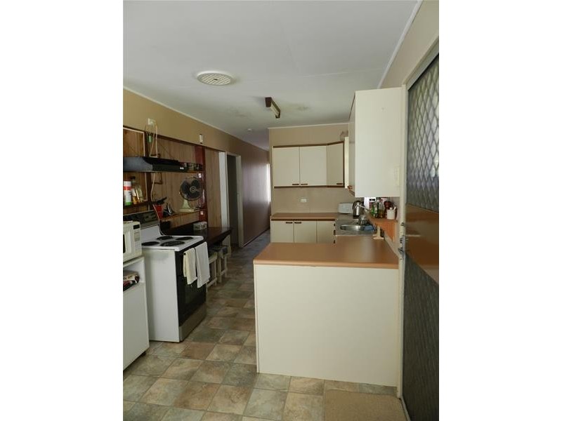 61 Melba Street, Armstrong Beach QLD 4737