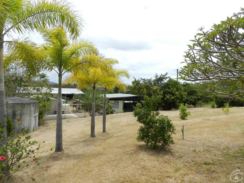 27 Flaggy Rock Road, Carmila QLD 4739