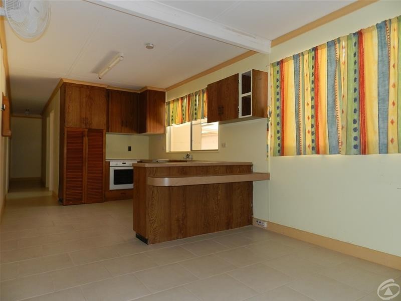 27 Flaggy Rock Road, Carmila QLD 4739