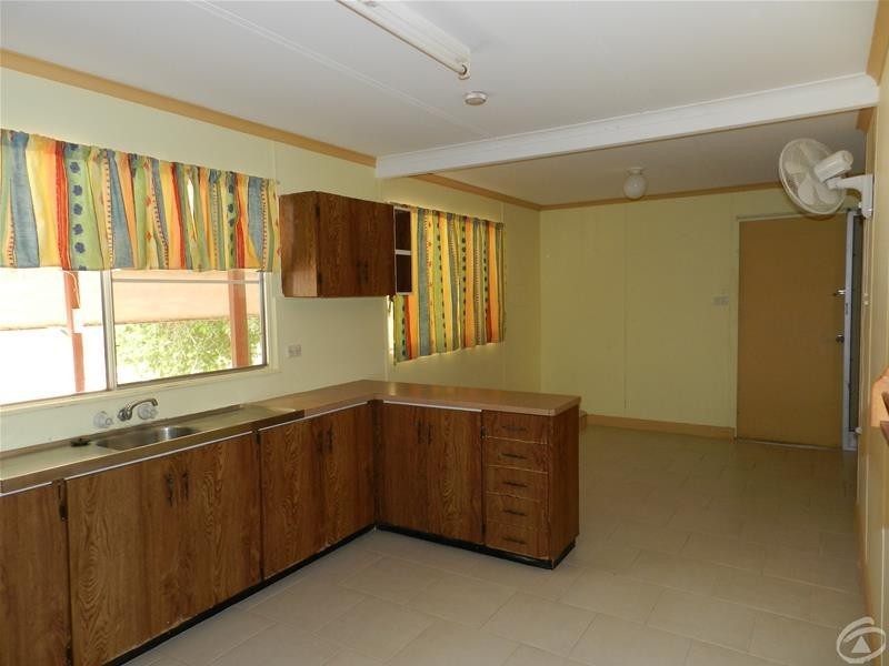 27 Flaggy Rock Road, Carmila QLD 4739