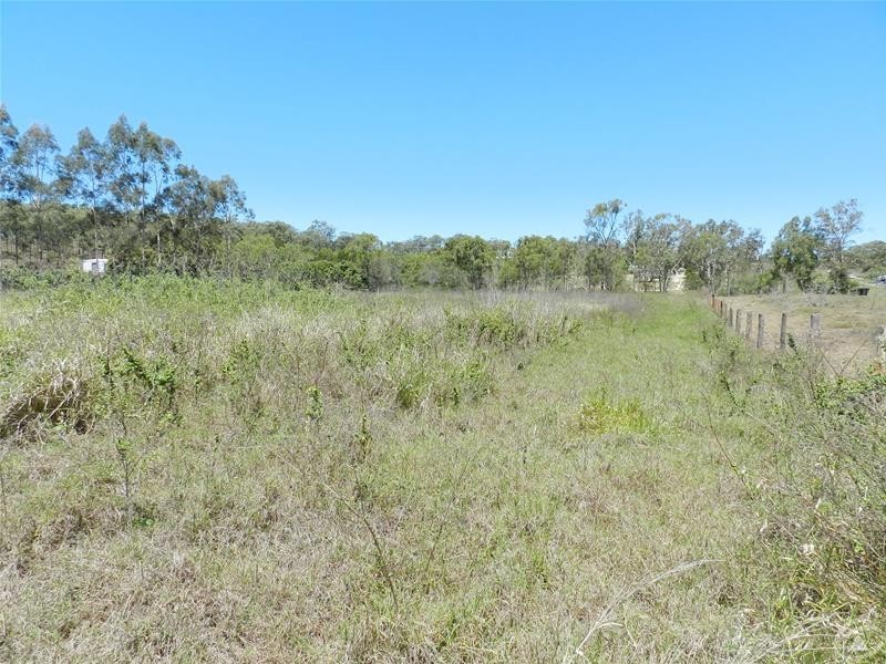 27 Flaggy Rock Road, Carmila QLD 4739