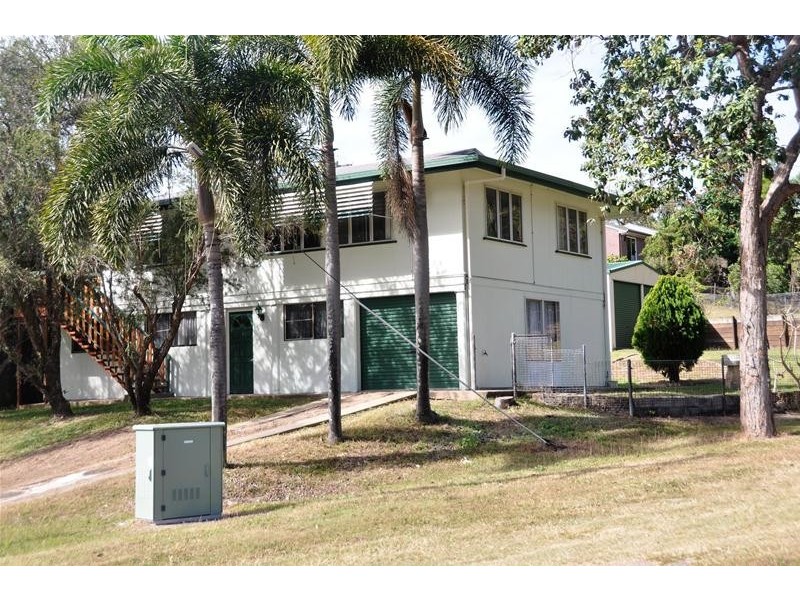 2 Goonyella Avenue, Sarina QLD 4737