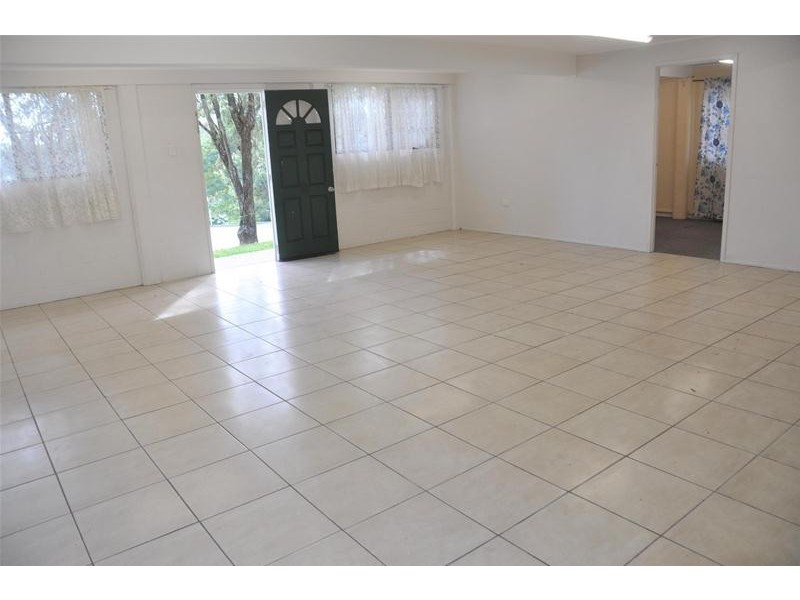 2 Goonyella Avenue, Sarina QLD 4737