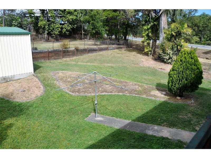 2 Goonyella Avenue, Sarina QLD 4737