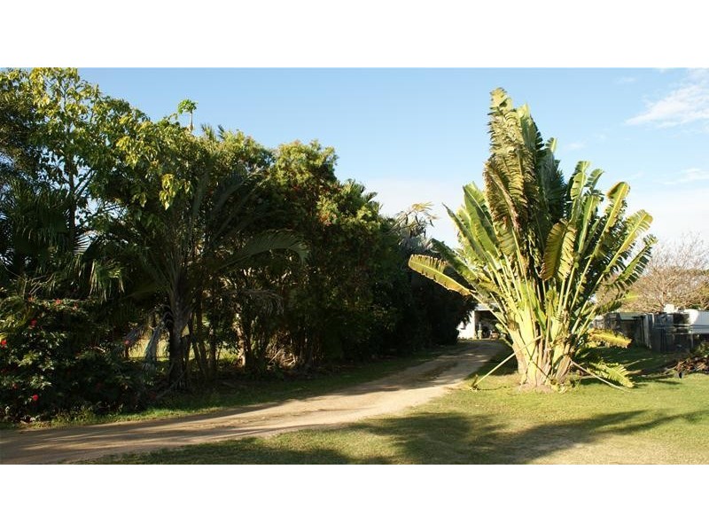 868 Sarina Beach Road, Sarina Beach QLD 4737