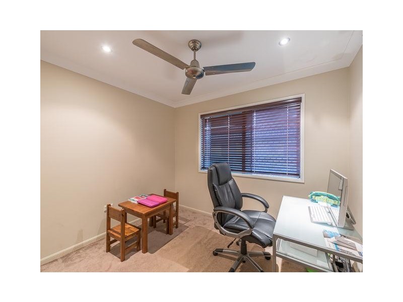 39 Manning Street, Rural View QLD 4740