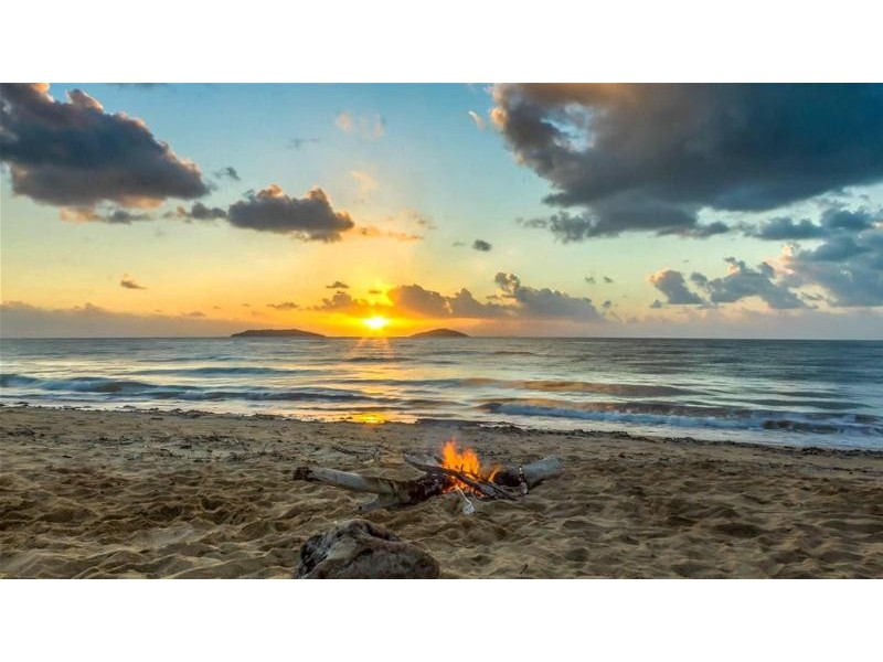 14 Binnington Esplanade, East Mackay QLD 4740