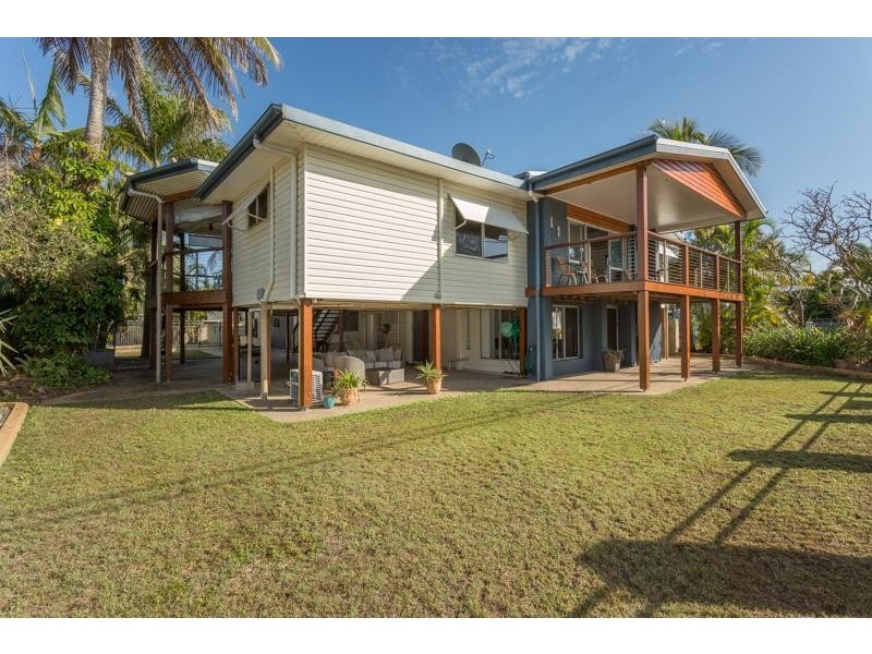 14 Binnington Esplanade, East Mackay QLD 4740