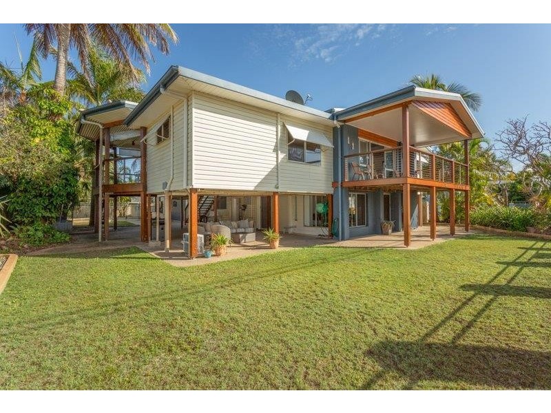 14 Binnington Esplanade, East Mackay QLD 4740
