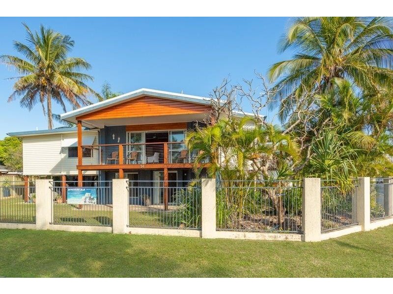 14 Binnington Esplanade, East Mackay QLD 4740