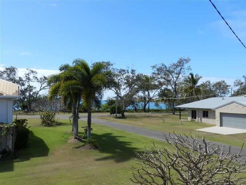 111 Zelma Street, Grasstree Beach QLD 4740
