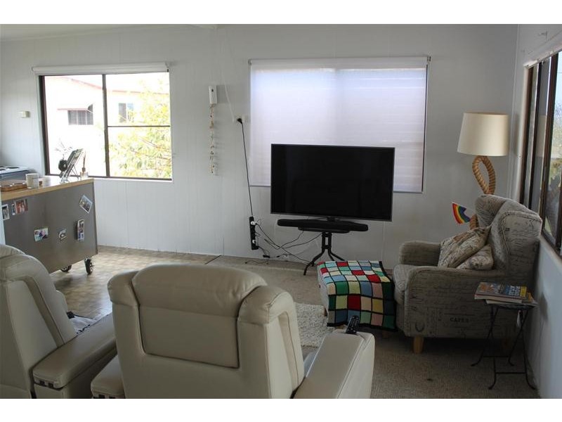 111 Zelma Street, Grasstree Beach QLD 4740