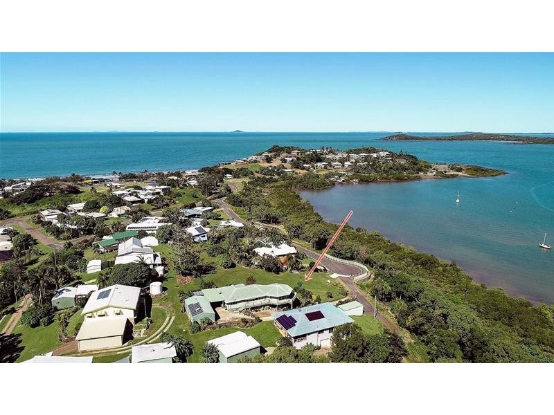 16 Ferries Terrace, Sarina Beach QLD 4737