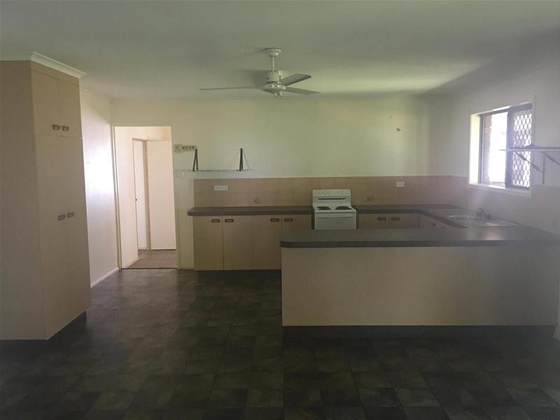 60 Edmunds Avenue, Hay Point QLD 4740