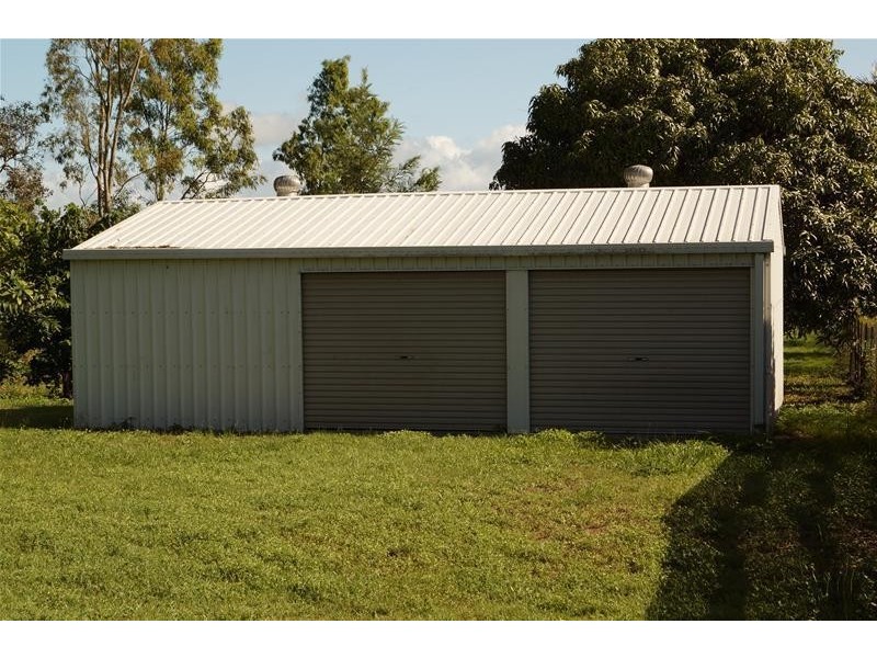 77 Edmunds Avenue, Hay Point QLD 4740