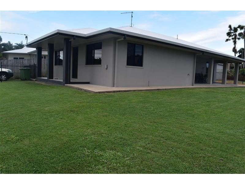 2 Hackett Court, Campwin Beach QLD 4737