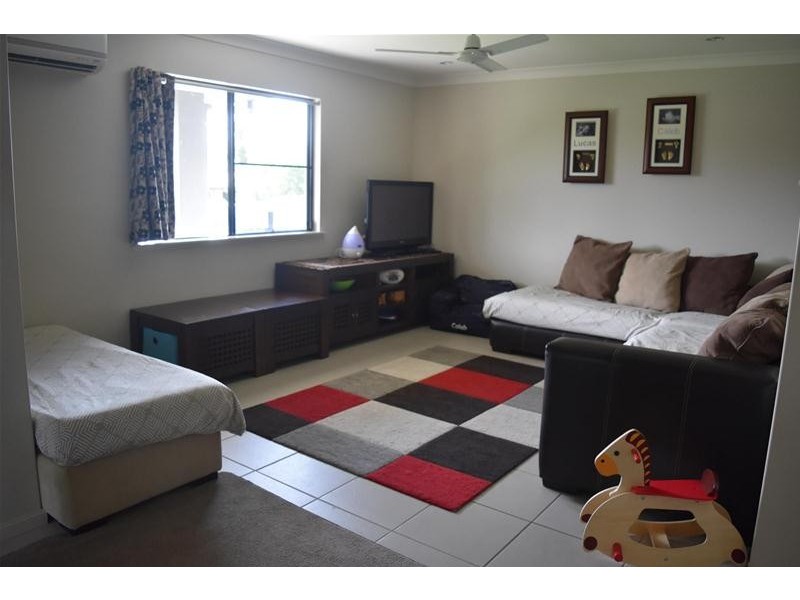 2 Hackett Court, Campwin Beach QLD 4737