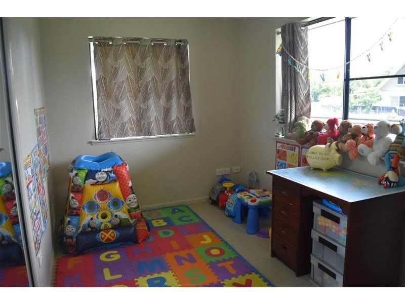 2 Hackett Court, Campwin Beach QLD 4737