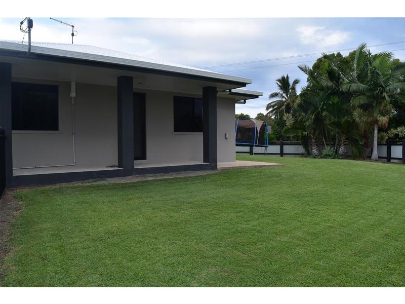 2 Hackett Court, Campwin Beach QLD 4737