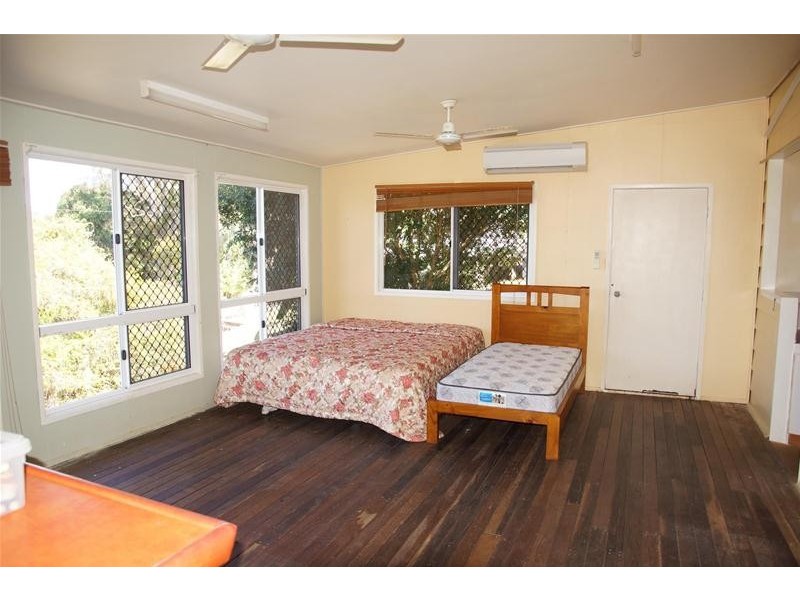 20 Hill Street, Sarina QLD 4737