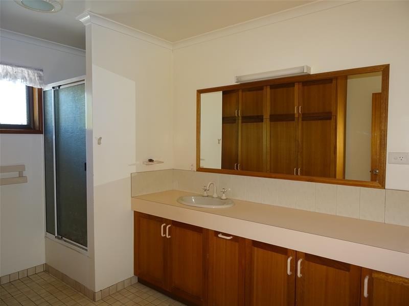 56 Edmunds Avenue, Hay Point QLD 4740