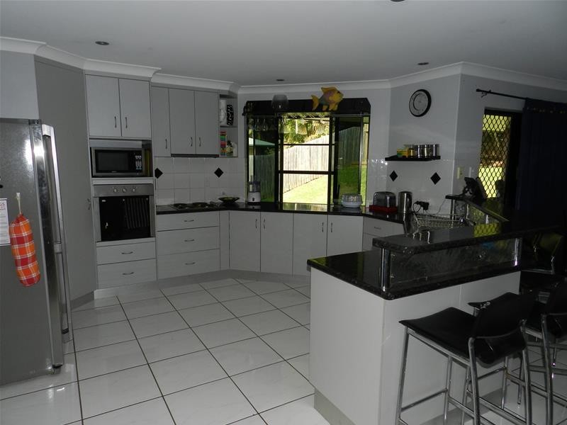 25 Brooksfield Drive, Sarina Beach QLD 4737