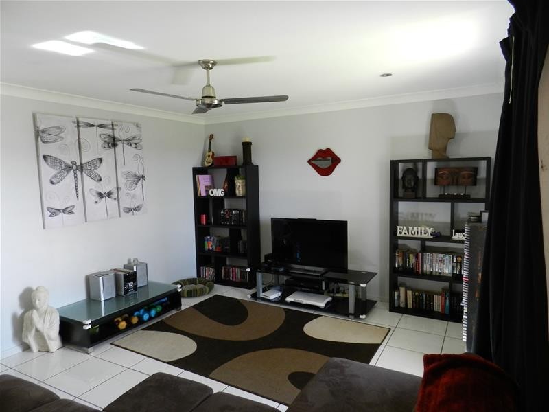 25 Brooksfield Drive, Sarina Beach QLD 4737