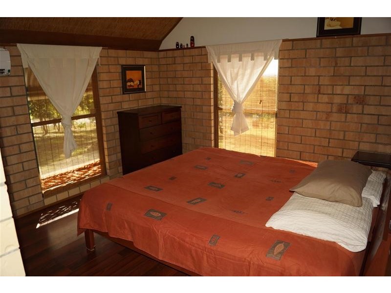 180 Howlands Road, Ilbilbie QLD 4738