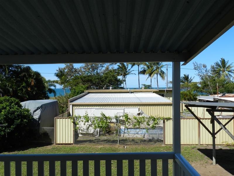 123 Zelma Street, Grasstree Beach QLD 4740