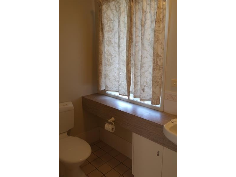 8 Rhonda Court, Andergrove QLD 4740