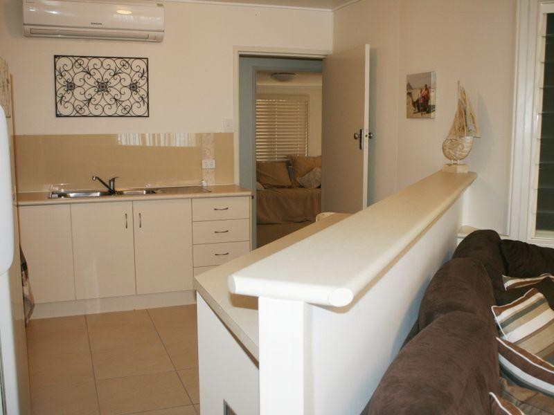 3/36 The  Esplanade, Grasstree Beach QLD 4740