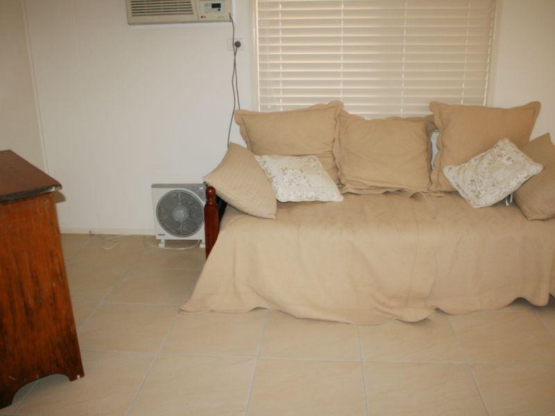 3/36 The  Esplanade, Grasstree Beach QLD 4740