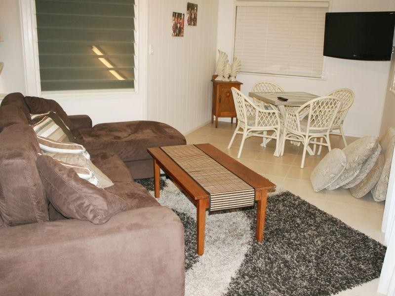 3/36 The  Esplanade, Grasstree Beach QLD 4740