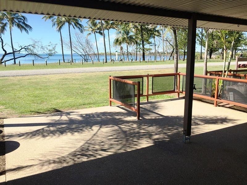 3/36 The  Esplanade, Grasstree Beach QLD 4740